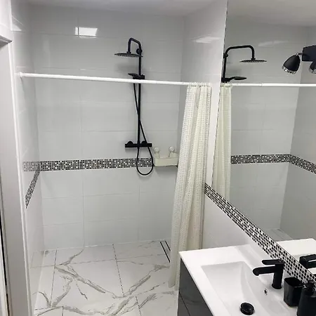 U Przewodnika Sudeckiego Душники-Здруй